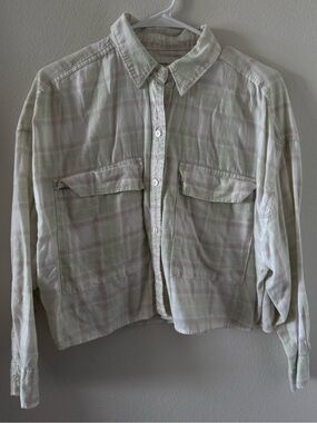 Abercrombie & Fitch Light Green Plaid Cropped Flannel Size Small